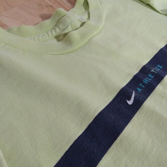 Vintage 90s Nike Athletics Spell Out Logo T-Shirt - Picture 4 of 7